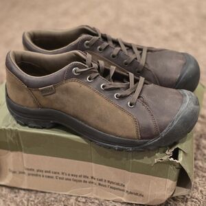 KEEN Shoes, Men's size 14, Cascade Brown, Leather Briggs. Lightly used.